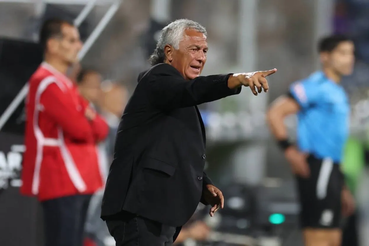 Néstor Gorosito dirigiendo a Alianza Lima en la temporada 2025. (Foto: Liga 1)