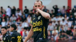 Hernán Barcos celebrando.