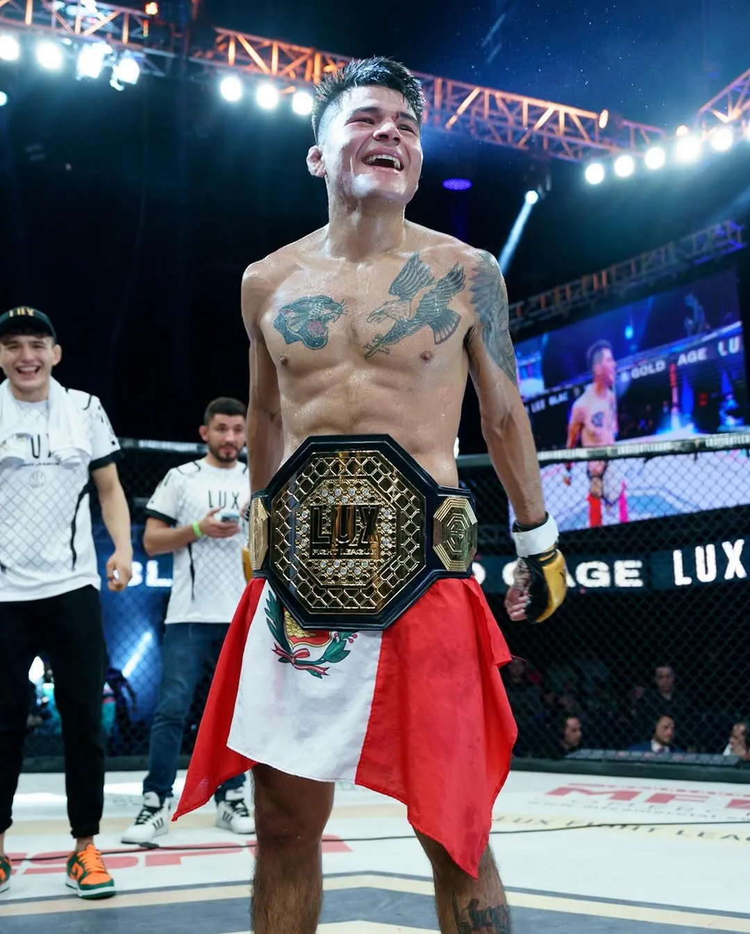 Juan Díaz tras coronarse campeón peso gallo en LUX Fight League. (Foto: Instagram Juan Díaz)