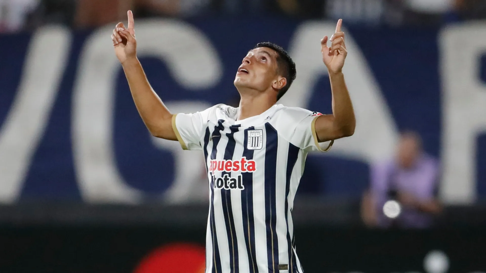 Kevin Serna, en su paso por Alianza Lima (Getty Images).