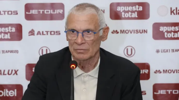 Héctor Cúper, DT de Universitario.