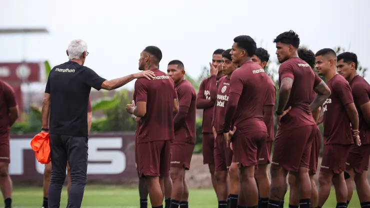 Así formaría el equipo dirigido por Héctor Cúper