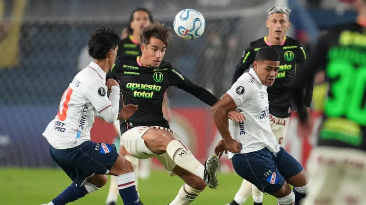 Nacional vs. Universitario por la Copa Libertadores 2026.