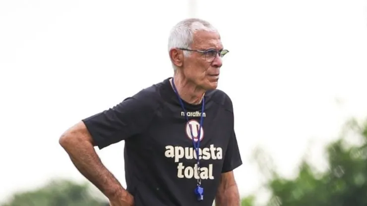 Héctor Cúper, actual DT de Universitario.