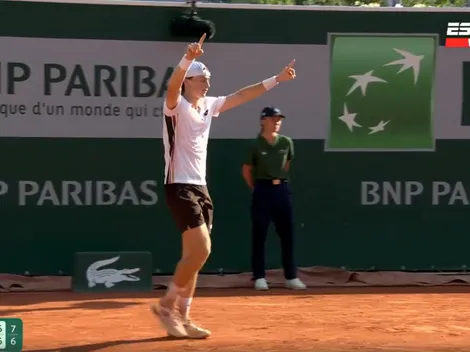 Ignacio Buse levanta al público en Roland Garros con un punto descomunal ante Rublev