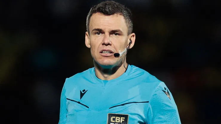 Paulo Zanovelli, árbitro brasileño.