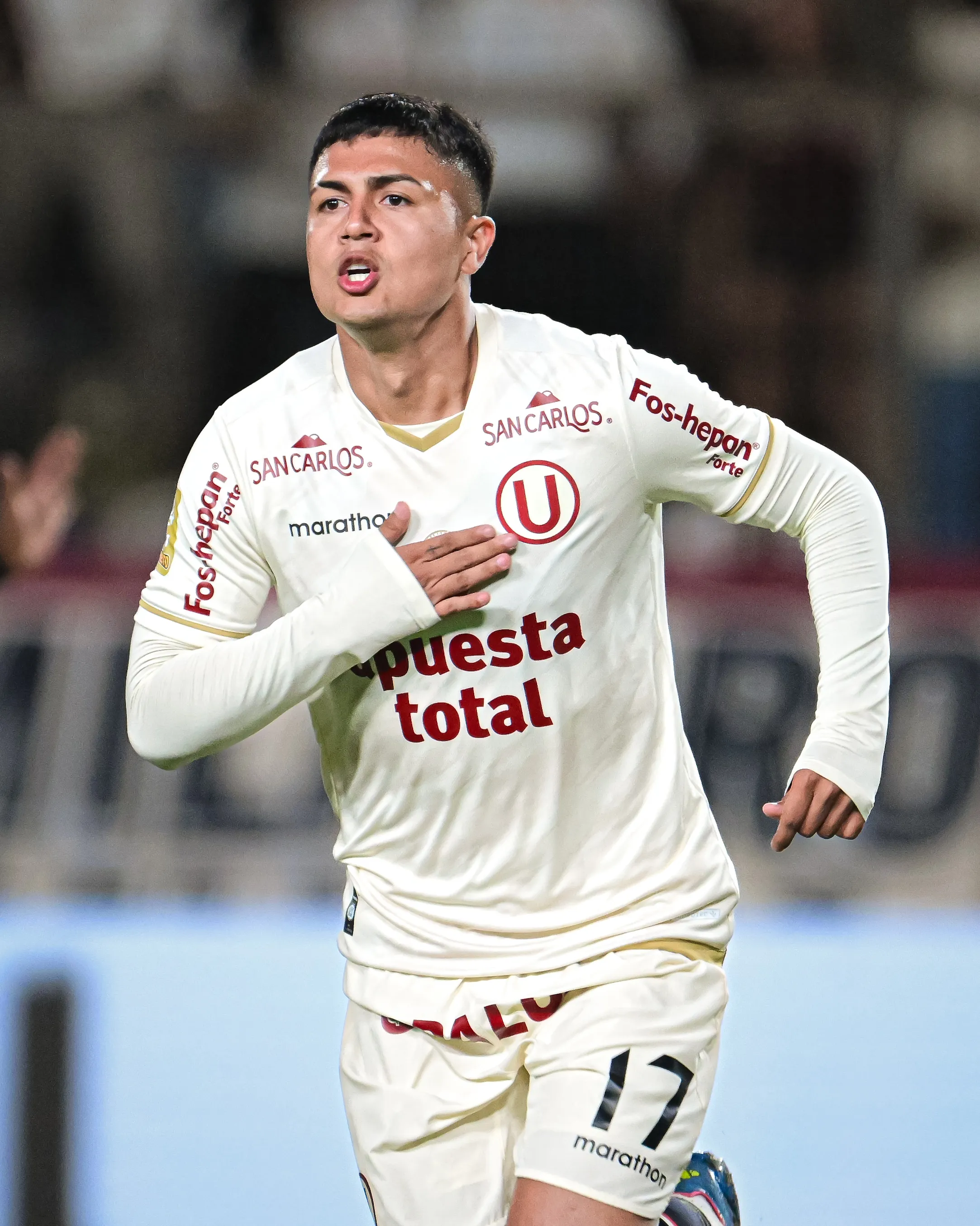 Jairo Concha festejando uno de sus goles con Universitario. (Foto: Liga 1)
