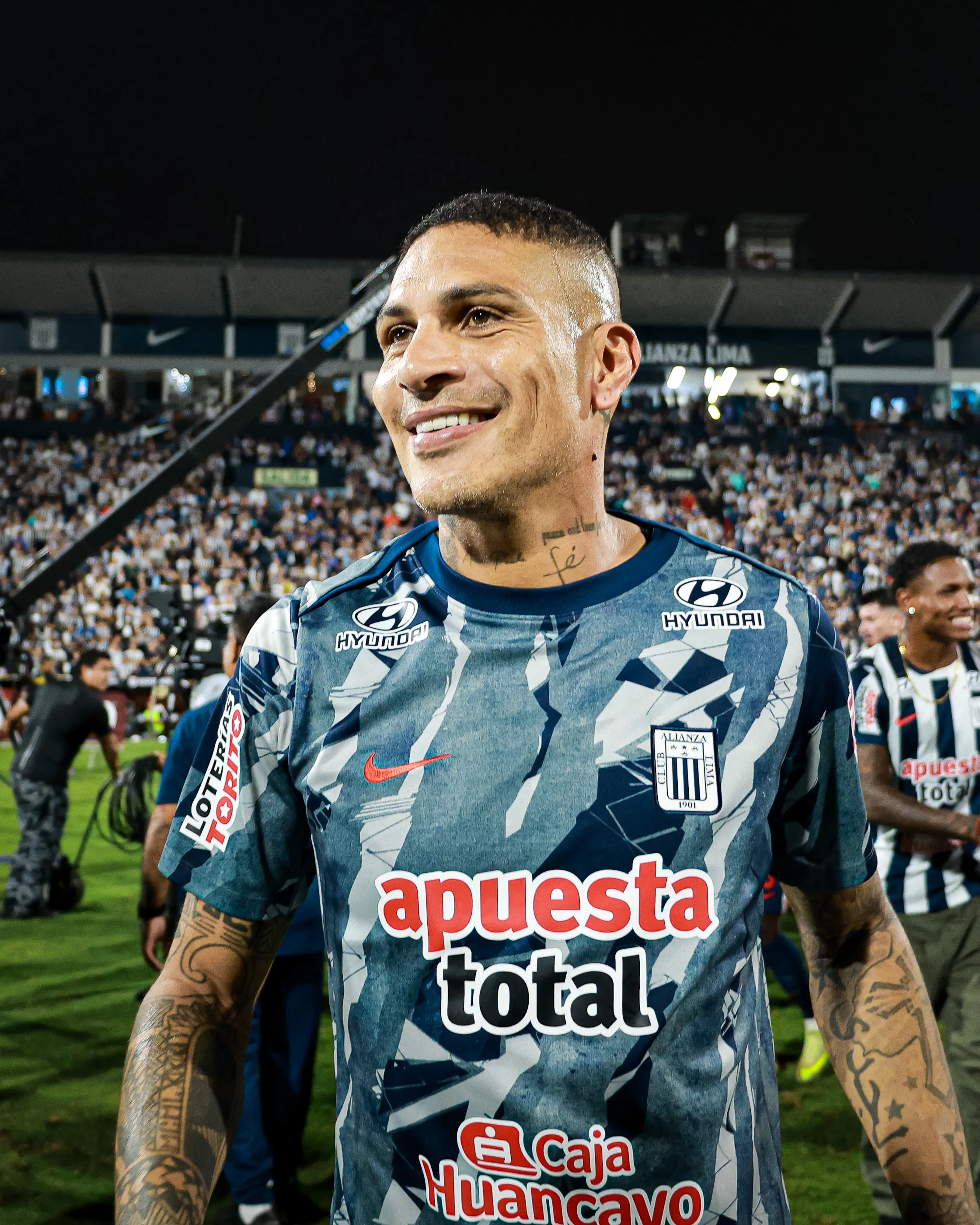 Paolo Guerrero festejando el triunfo de Alianza Lima ante Los Chankas en el Torneo Apertura 2026. (Foto: Liga 1)