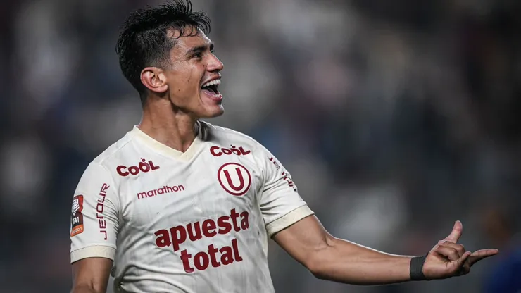 Equipo grande manda oferta oficial a Universitario por El Tunche Rivera.