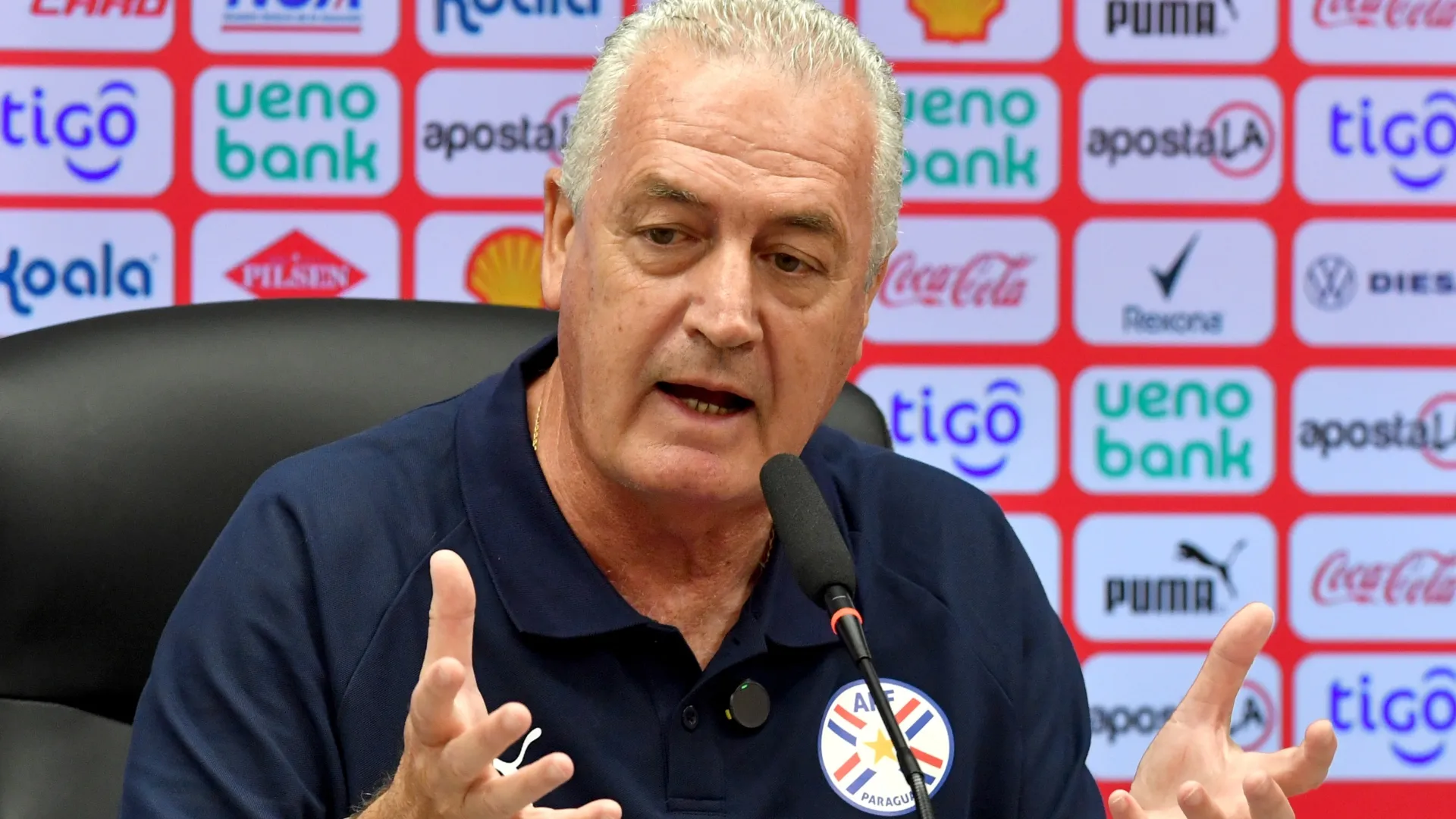 Gustavo Alfaro, DT de Paraguay, buscará hacer historia en el Mundial 2026 (Getty Images).
