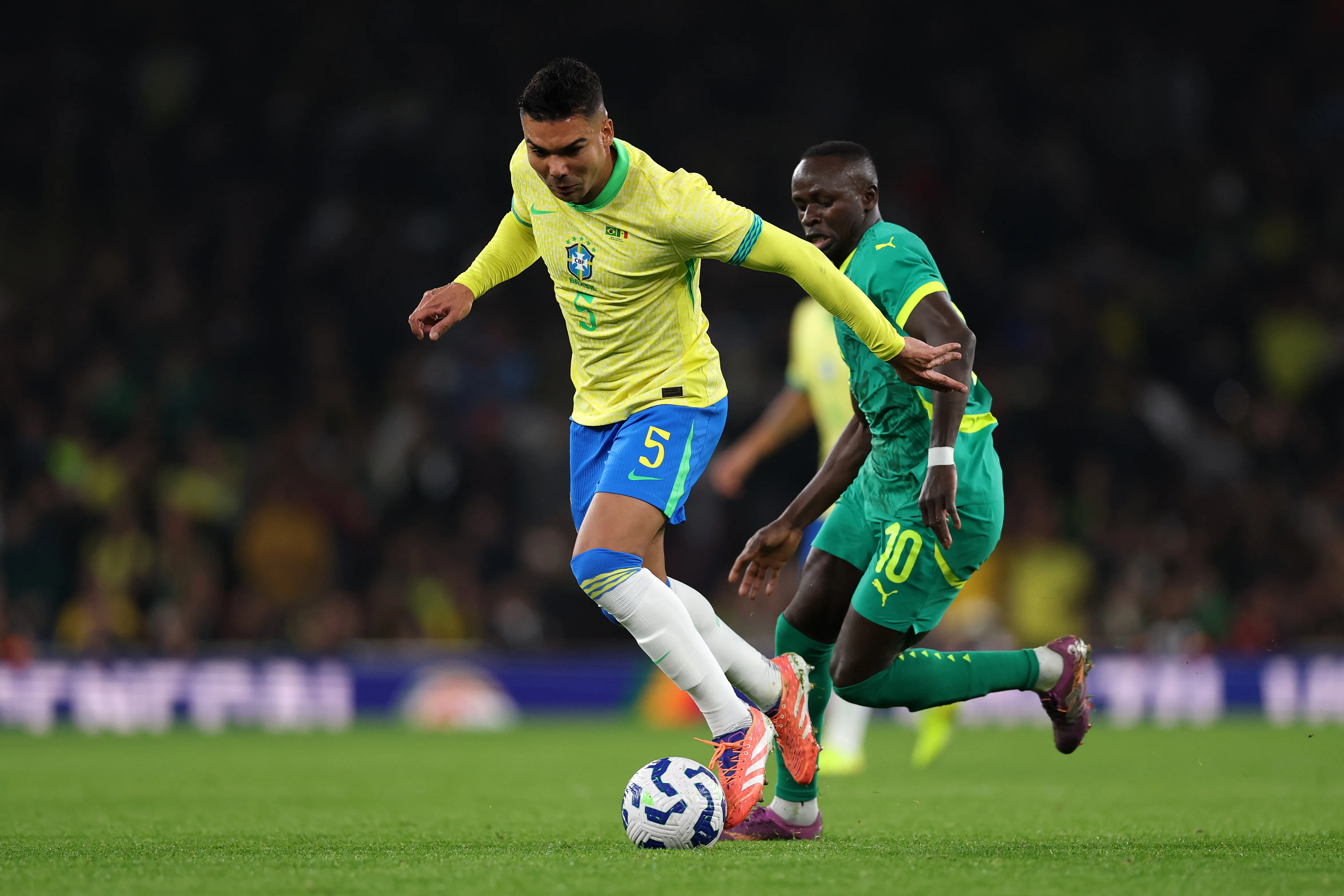 Sadio Mané vs Brasil (Foto: Getty).