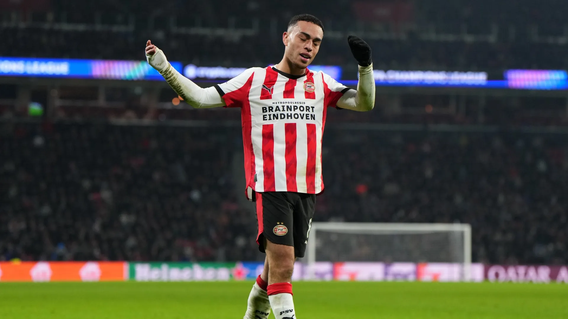 Sergiño Dest, de buena temporada con PSV (Getty Images).