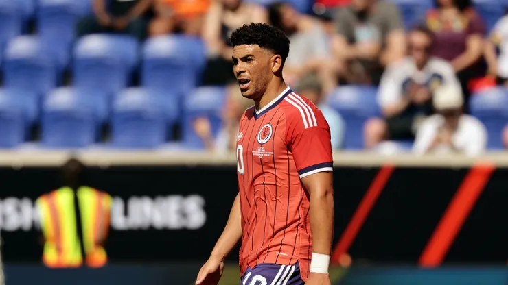 Che Adams es uno de los delanteros estrella de Escocia.