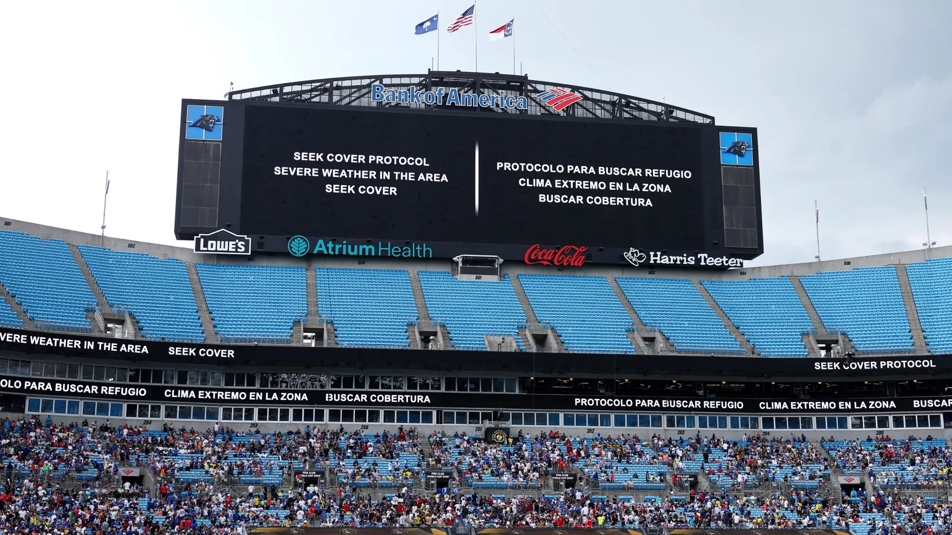 Los estadios advierten sobre los protocolos a seguir en caso de clima extremo (Getty Images).