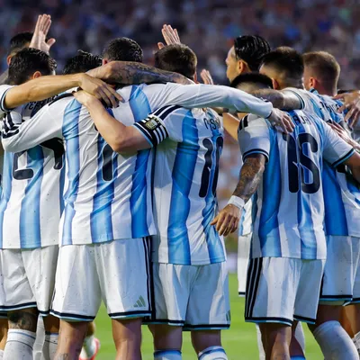 Pronósticos Argentina vs Argelia: la Albiceleste inicia la defensa del título