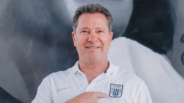 Fernando Cabada renunció como gerente general de Alianza Lima.