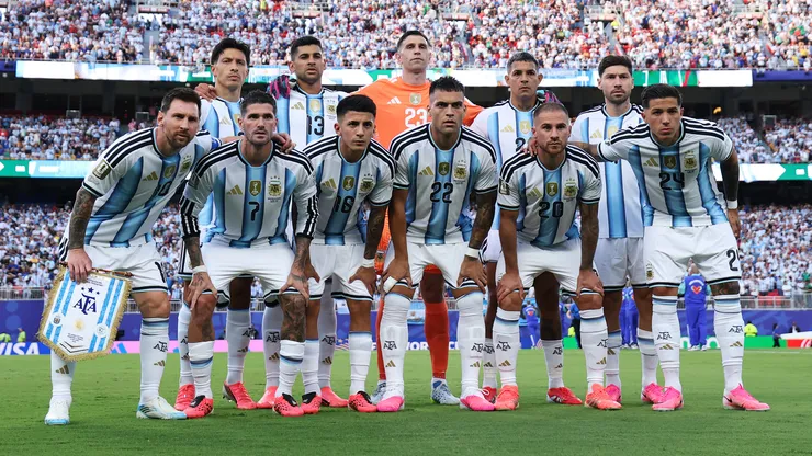 La foto oficial de la Selección Argentina previo al partido ante la Selección de Argelia por el Mundial 2026.
