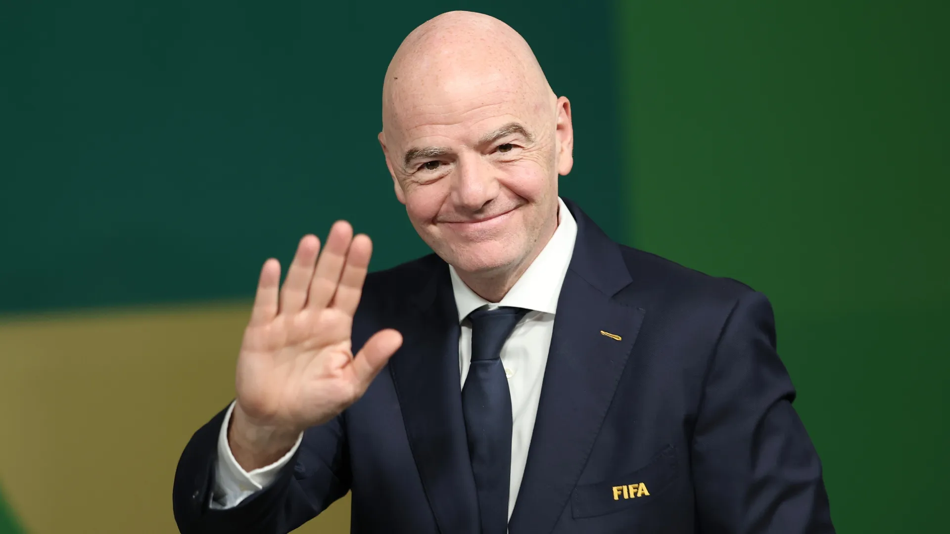 Gianni Infantino busca evitar conflictos ante el plan de Conmebol (Getty Images).