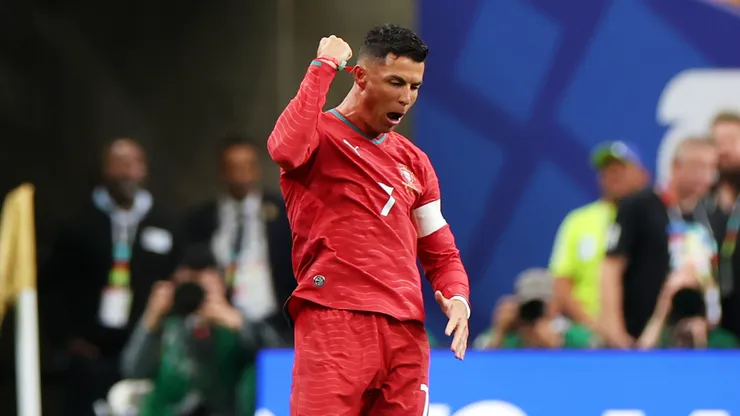 El festejo de Cristiano Ronaldo por sus dos goles con Portugal.