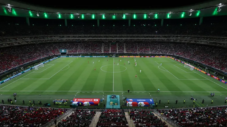 El Estadio Akron de Guadalajara recibe el partidazo entre Uruguay y España.