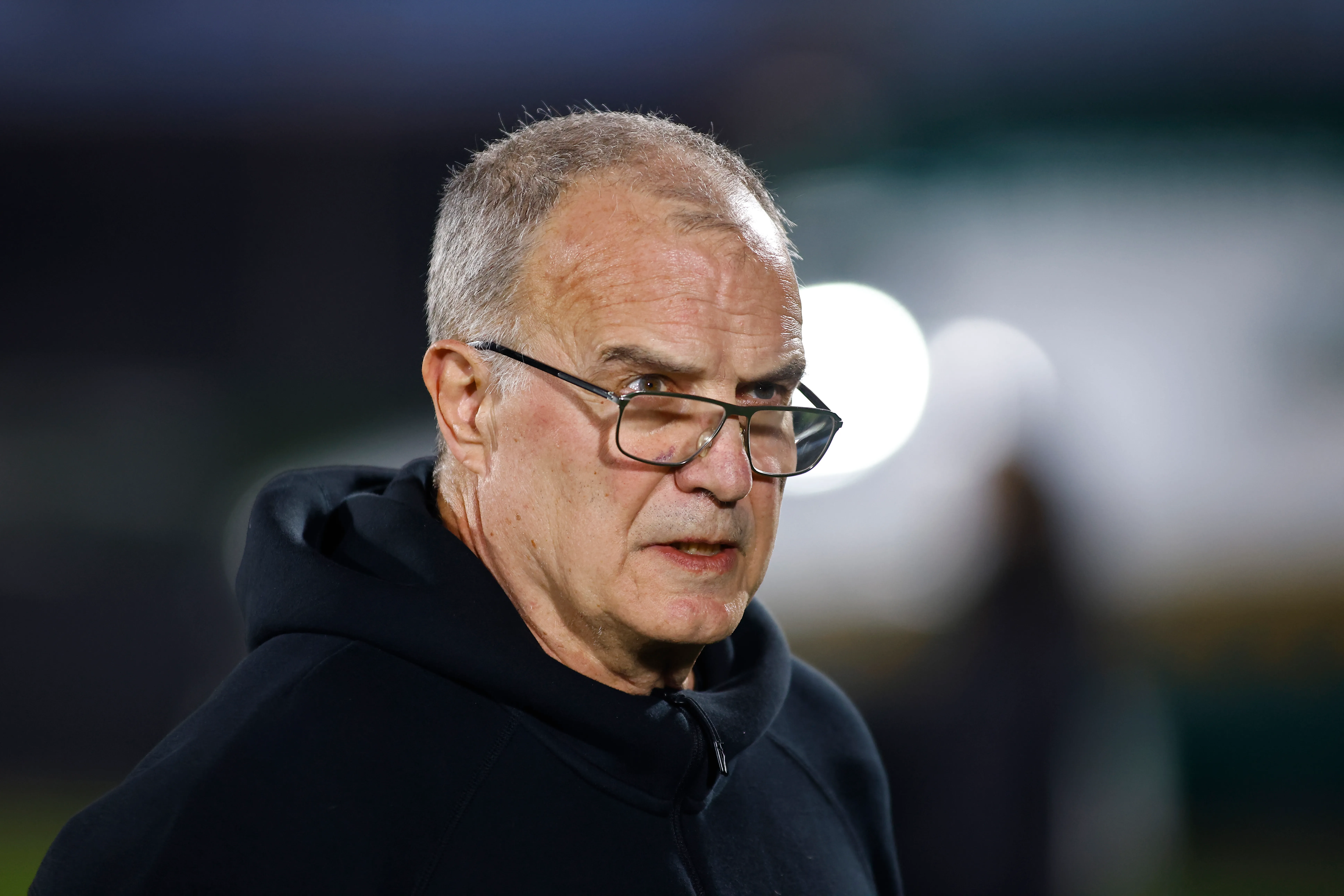 El técnico Marcelo Bielsa, señalado como el gran responsable de la eliminación de Uruguay del Mundial 2026. (Foto: Getty Images)