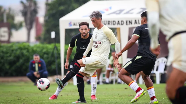 El once titular de Héctor Cúper en Universitario.