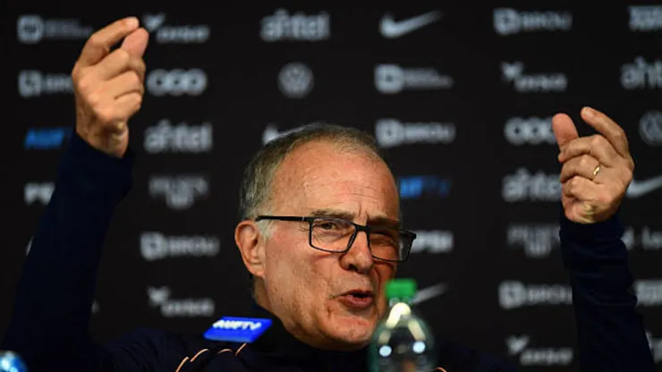 Marcelo Bielsa habló sobre Federico Valverde, Fernando Muslera y Ronald Araújo.