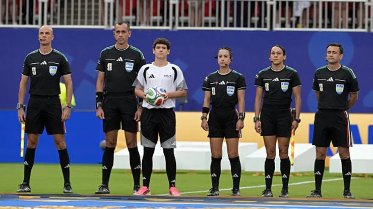 Quién es el árbitro y la cuarta árbitra del Argentina vs. Cabo Verde.