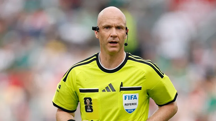 Anthony Taylor, árbitro principal del partido entre Portugal y España.
