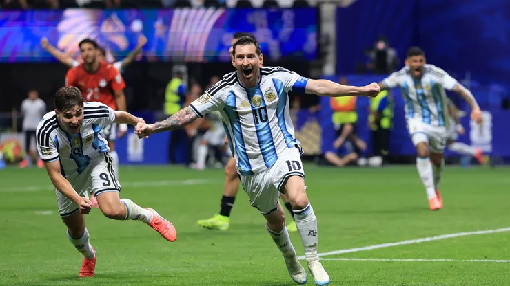 El festejo de Lionel Messi tras su gol ante Egipto.