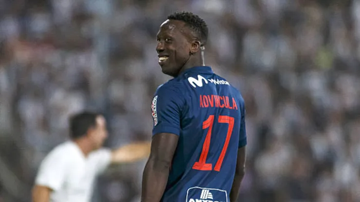 Luis Advíncula podría dejar ahora Alianza Lima.