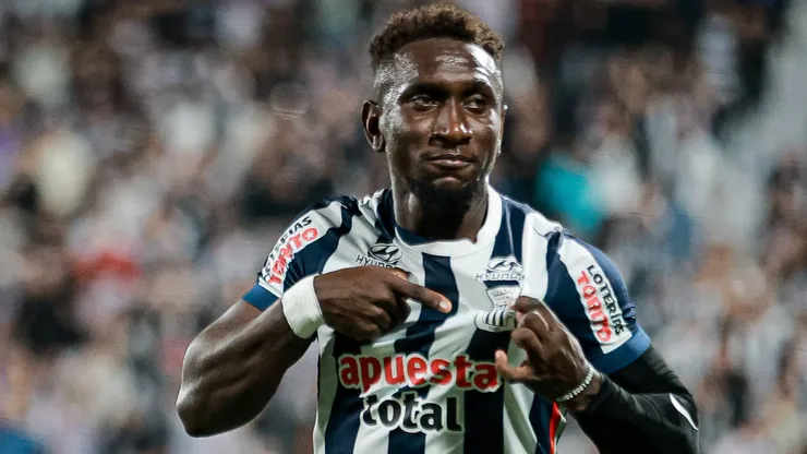 Eryc Castillo figura de Alianza Lima.
