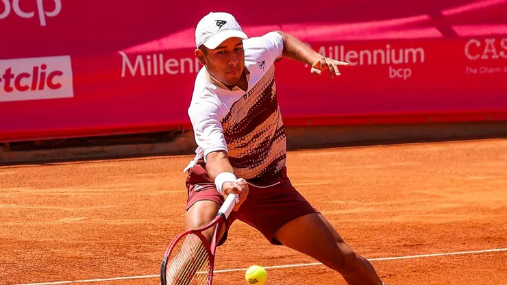 Gonzalo Bueno, en su triunfo ante Vitor Pereira por el ATP 250 de Estoril.