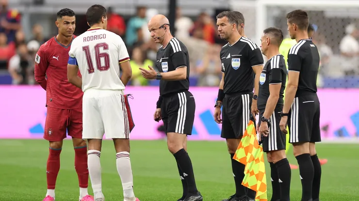 Anthony Taylor, en su último partido como profesional, España vs. Portugal por el Mundial 2026.