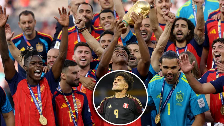 Selección de España celebrando.