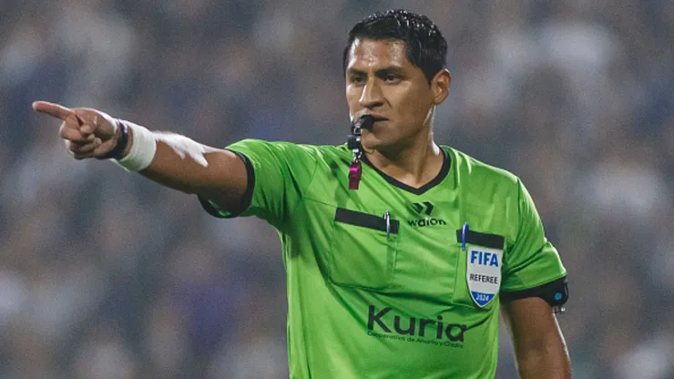 Michael Espinoza, árbitro peruano.