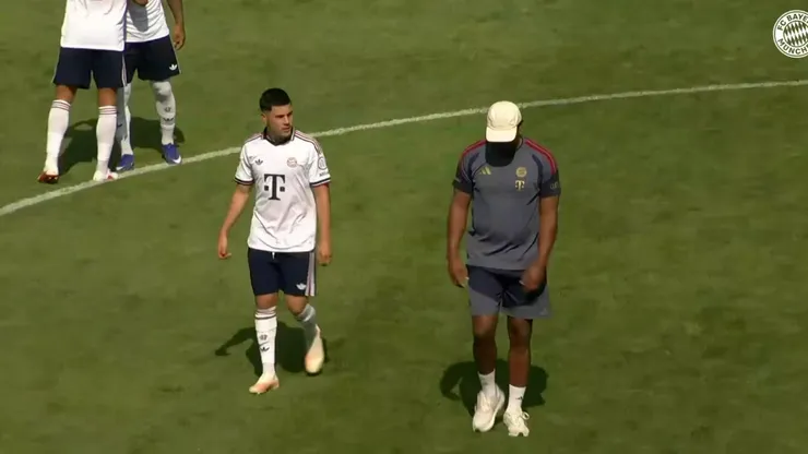 Felipe Chávez junto a Vicent Kompany.