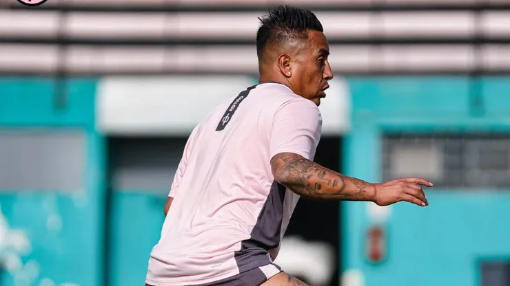 Christian Cueva entrenando en Sport Boys.