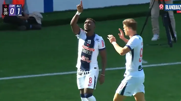 Eryc Castillo celebrando.