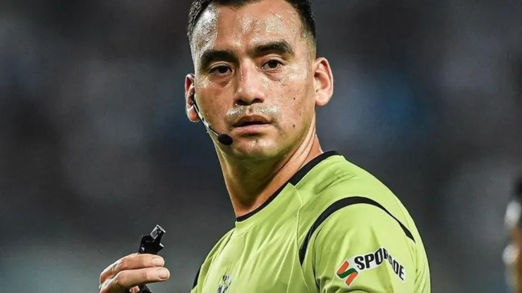 Augusto Menéndez no podrá dirigir a Universitario y Alianza Lima.