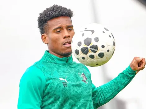 Mano Menezes lo debe mirar para la Selección Peruana: tiene 22 años y juega la Conference