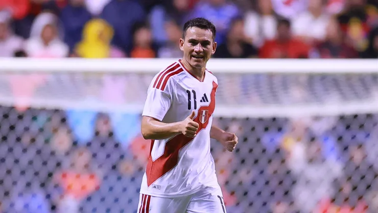 Jairo Vélez, una de las figuras de Perú durante el ciclo de Mano Menezes.