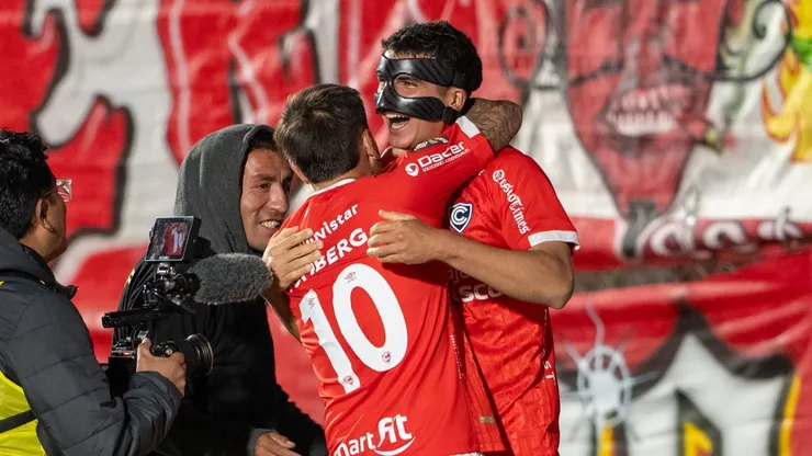 Cienciano vs. Universitario por el Torneo Clausura 2026.