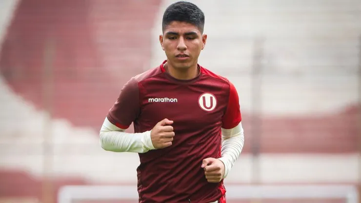Piero Quispe, volante de Universitario.