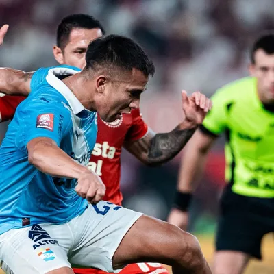 Hinchas de Cristal acusan a 3 jugadores tras empatar ante la 'U': "Estamos liquidados"