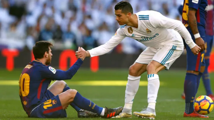 Cristiano Ronaldo envió un mensaje a Lionel Messi, por la despedida para su padre.