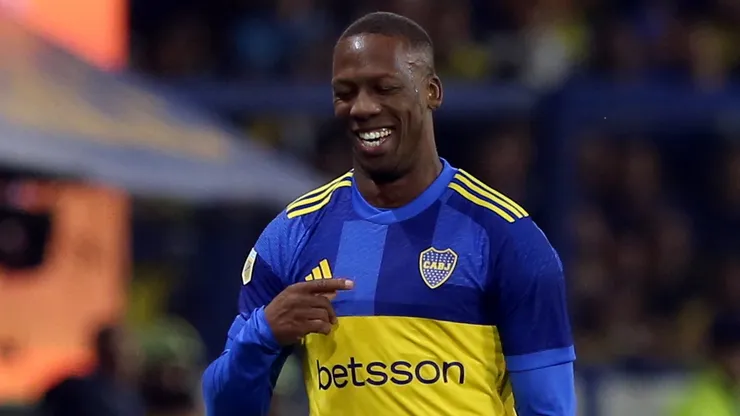 Luis Advíncula, durante su paso por Boca Juniors.