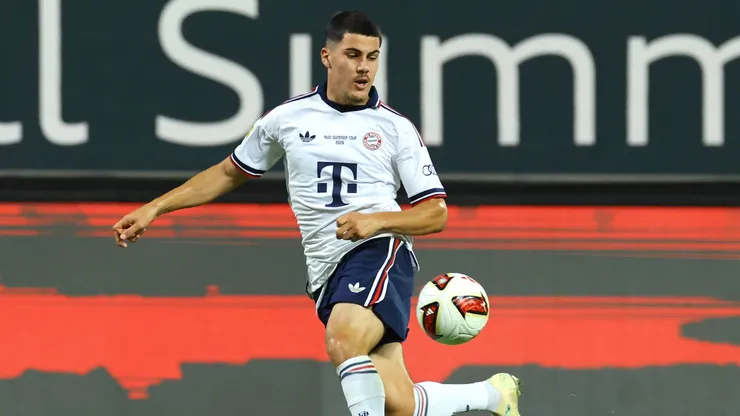 Felipe Chávez seguirá perteneciendo al Bayern, pero se va cedido.