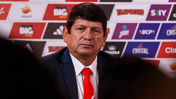 Agustín Lozano destrozó a sus propios árbitros de la Liga 1.
