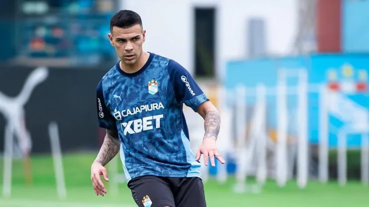 Agustín Álvarez, volante de Sporting Cristal.